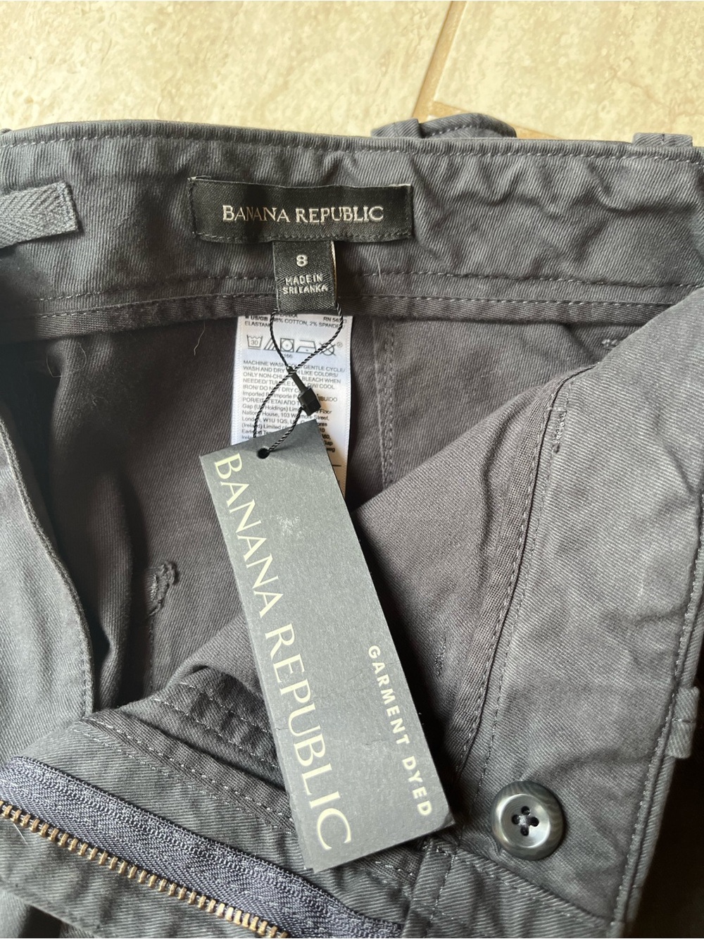 Banana Republic Black Cargo Pants with jogger zip ankles size 8 brand new - Picture 2 of 7